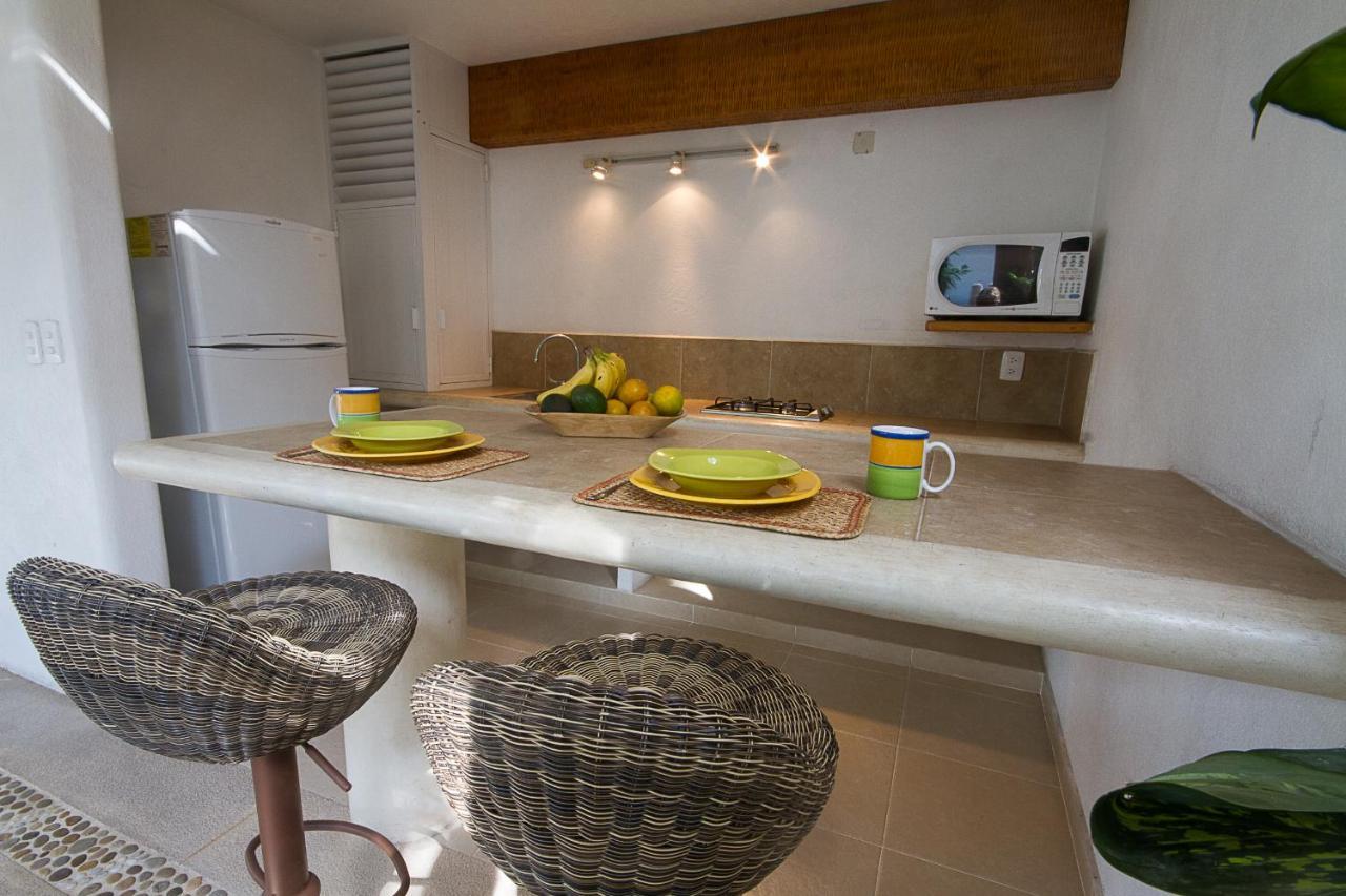 Villas Naomi Zihuatanejo Buitenkant foto